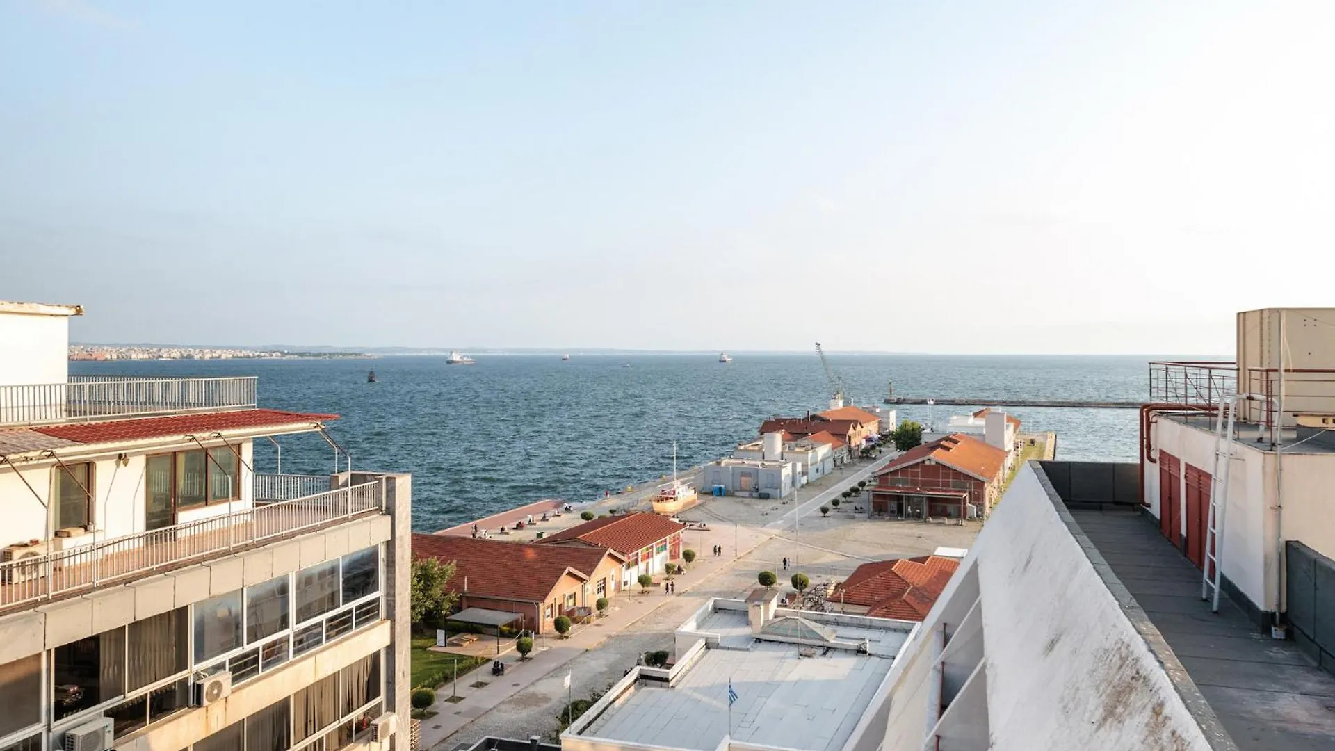 Апартаменты Seaview-City-Ladadika-Apartment Салоники